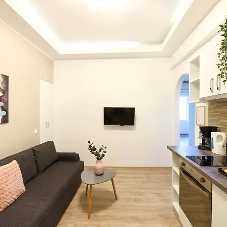 Pastel Hues - Homey Near Armeneasca * Bucharest