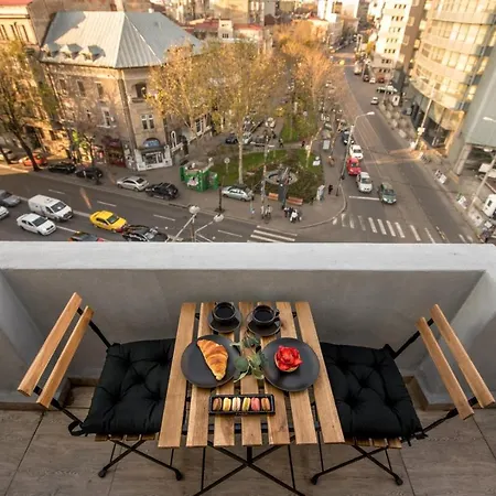 Pastel Hues - Homey Near Armeneasca Apartament