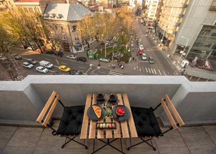 Pastel Hues - Homey Near Armeneasca Apartament