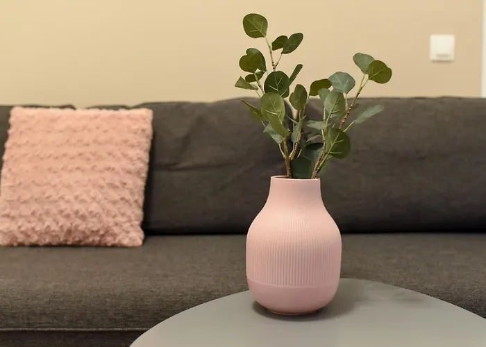 Pastel Hues - Homey Near Armeneasca Bucarest