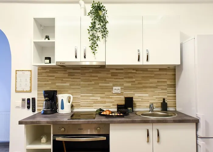 Pastel Hues - Homey Near Armeneasca Διαμέρισμα *